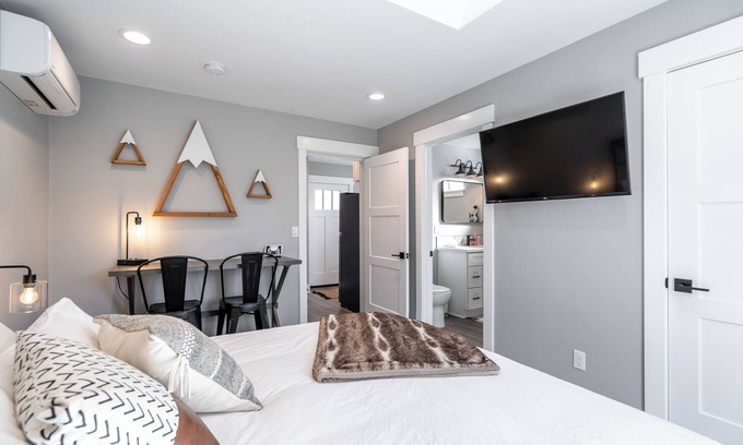 West Eugene Apartment | Downtown Studio Apartment in Eugene’s Heart!