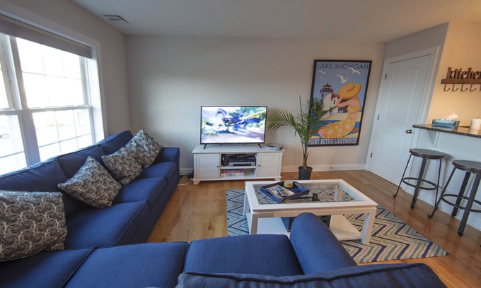 Traverse City Condo | Downtown TC Condo with West Bay View!