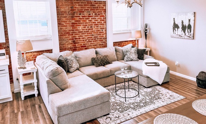 Beaver Dam Apartment | Downtown Upscale Apartment