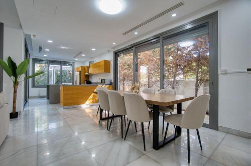 Paphos Villa | DownTown Villa 2