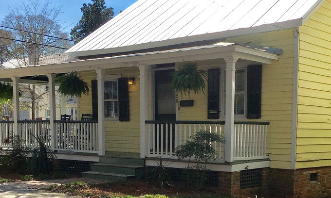Wilmington Historic District Cottage | Downtown Wilmington Cottage in Historic District! 2 blocks antique district.WiFi