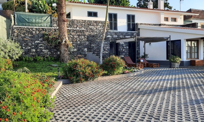 Ribeira Brava House | Dr. Cabral Barreto
