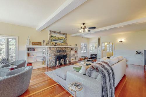Healdsburg House | Dragon Cottage