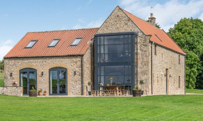 Richmond Cottage | Dragonfly - Holiday At Home