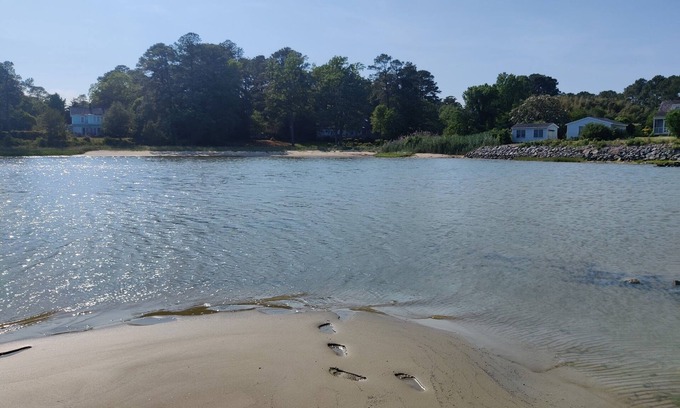 Reedville Cottage | "Dragonfly" Waterfront Cottage on Chesapeake Bay
