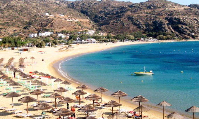 Ios Hotel | Drakos Twins