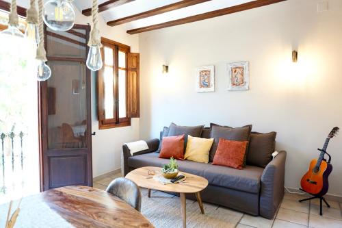 Barrio del Carmen Apartment | Dramaturgo Faust Hernandez Prime