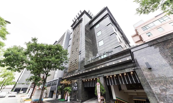 Jakjeonseoun-dong Hotel | Dream Castle