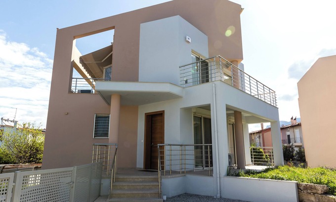 Psathopirgos Villa | Dream Day VillanCharming 3-bedroom villa with AC, WiFi in amazing Psathopirgos