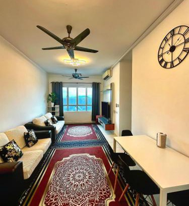 Kampung Kayu Ara Apartment | Dream Homestay Seremban 2