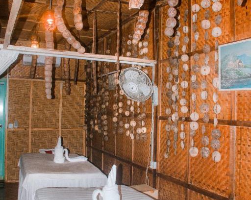 Ngwe Saung House | Dream House Guest House & Restaurant