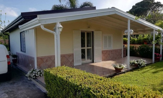 Zafferana Etnea Villa | Dream House in the Countryside
