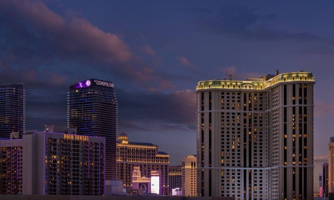 Las Vegas Hotel | Dream Las Vegas Retreat Steps from the Strip!