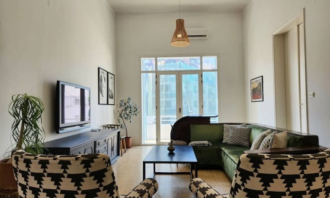 Beirut Apartment | Dream Location Apartment, 24/7 Power