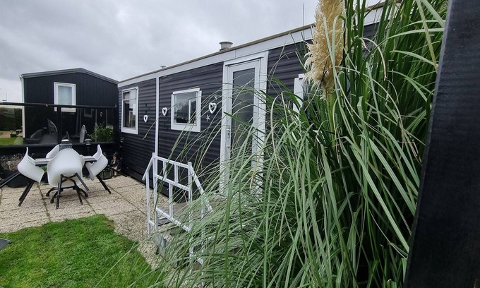 Westerland House | Dream location sea view Wadden Sea 50m, Beach 300m Mobile Home Chalet TinyHouse
