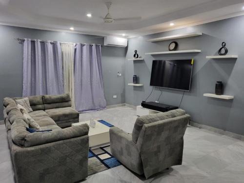West Coast Division Apartment | Dream Stay