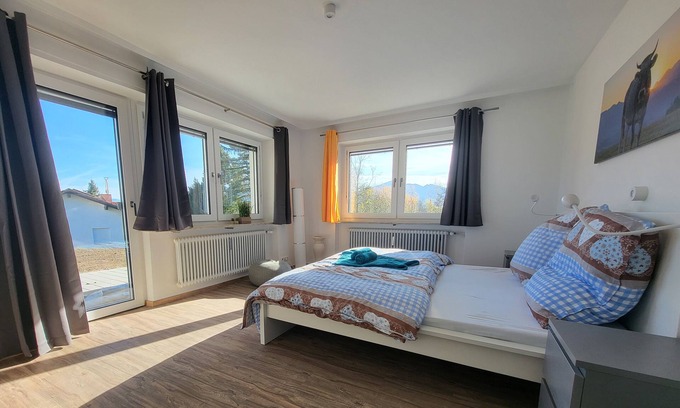 Oy House | Dream vacation with swimming pool (BOTTOM apartment)