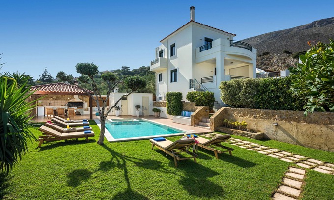 Afrata Villa | Dream Villa Georgia-Full Privacy-Heated Pool, Jet-Tub