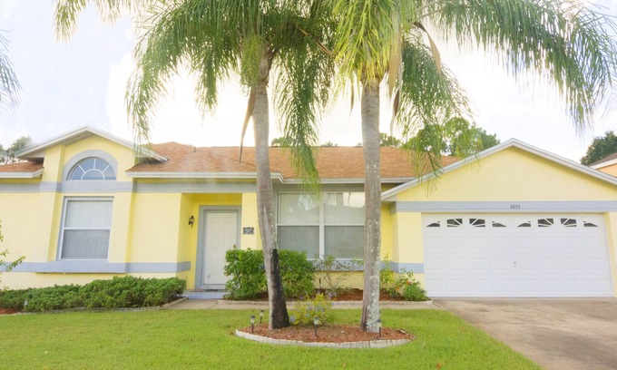 Lindfields Villa | 'Dreamstay' 4 BR Exec Single Story Home with Pool-Near Disney