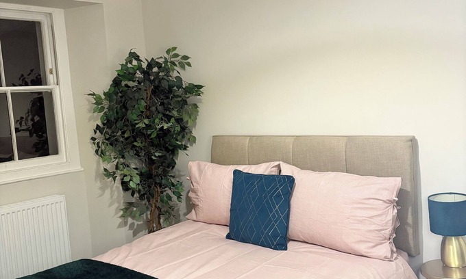 Barbican Apartment | Dreamy 2 bed apartment in Plymouth