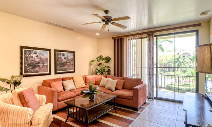 Coco Apartment | Dreamy Condo near the Beach W Shared Pool/Hot Tub, Private Balcony & Fast WiFi