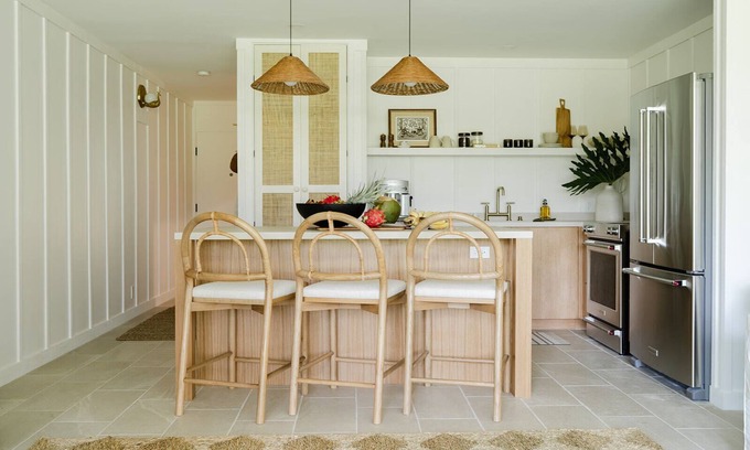 Kahuku Condo | Dreamy Designer Elegance on golf course, walk to beach and resort. Sleeps 4.