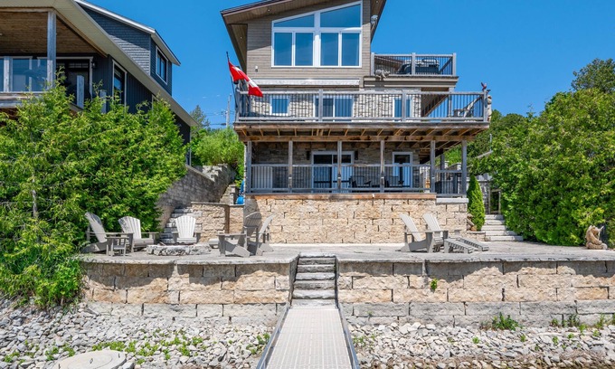 Lion's Head Cottage | Dreamy Georgian Bay Getaway