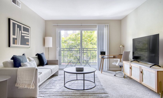 Morse Park Apartment | Dreamy Sunnyvale 1BR w/Gym, W/D & Lounge, walk to Google, by Blueground