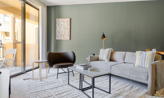 Walnut Creek Apartment | Dreamy Walnut Creek 1BR w/ BBQ, Gym & W/D, walk to BART, by Blueground