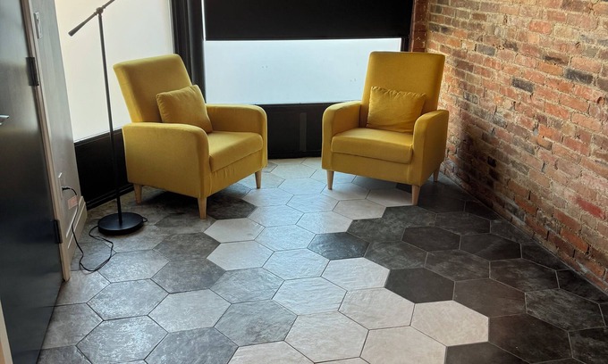Rodney House | Dresden Marigold suites - Suite 1