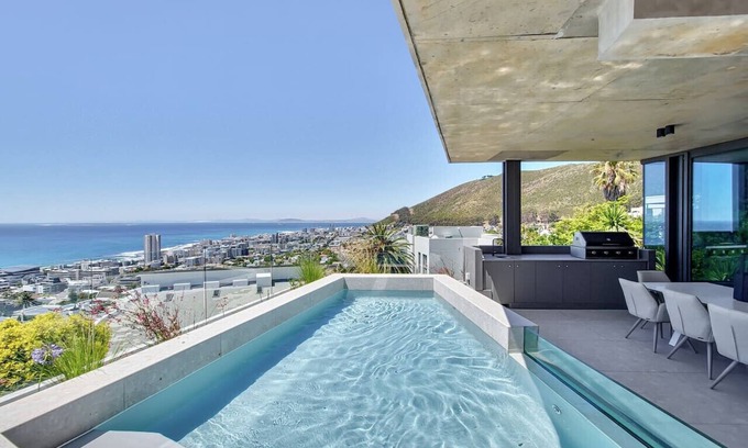 Fresnaye Villa | Driftwood Villa 4 Bedrooms