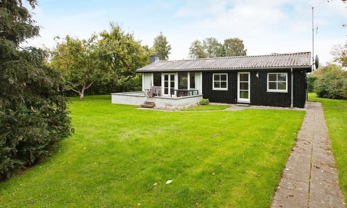 Dronningmolle Villa | Dronningmolle Holiday Home, Sleeps 6 with WiFi