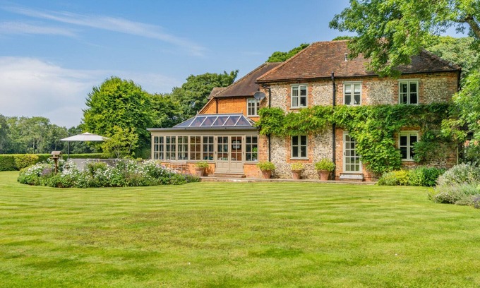 Turville House | Drovers - Seven Bedroom House, Sleeps 13