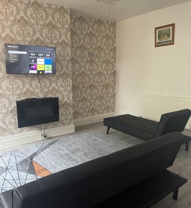 Manchester House | Droylsden House