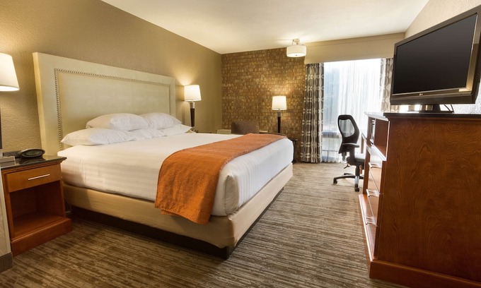 St. Johns Hotel | Drury Inn & Suites Austin North