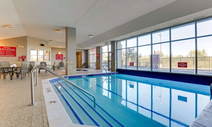 Blue Springs Hotel | Drury Inn & Suites Kansas City Independence