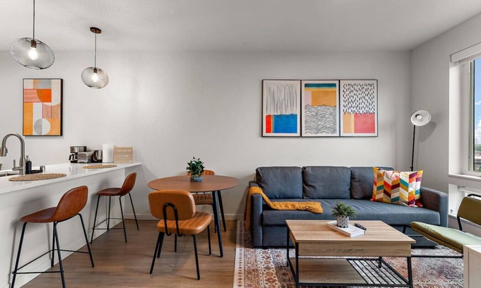 Downtown Minneapolis Apartment | DT Condo w/Workspace, Pets ok
