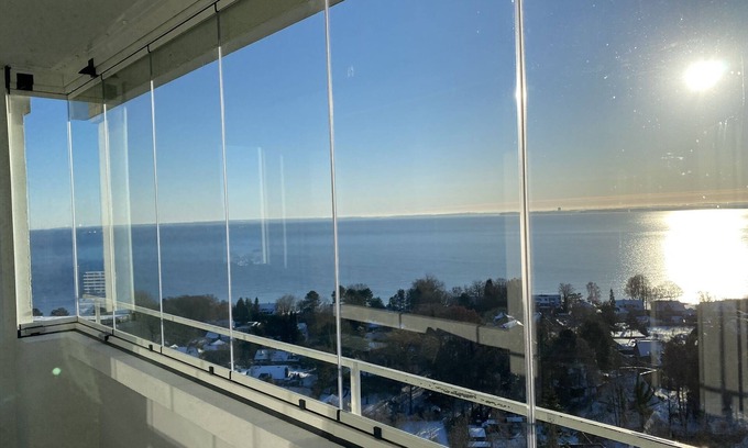 Sierksdorf Apartment | DTV * - look directly at the sea from your bed - one-room apartment, superbly furnished,