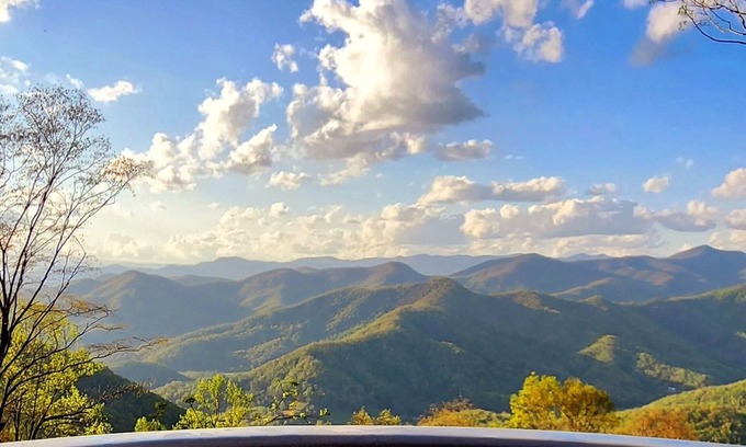 Tuckasegee Cabin | Dual Peaks Gem $1M Sharp Views/HOT TUB & WiFi