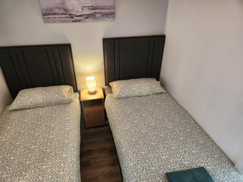 Tyrrelstown Apartment | Dublin Deluxe Twin or king bed Studio Near Airport & City