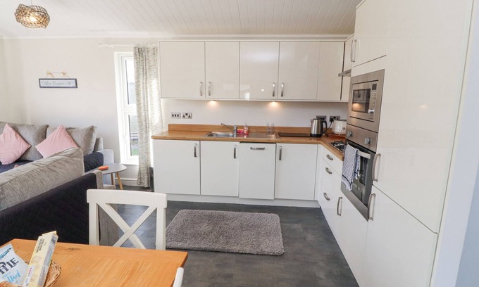 South Lakeland Leisure Village Cottage | Duckling Lodge