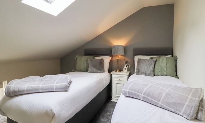 Whixley Cottage | Duckstone Cottage