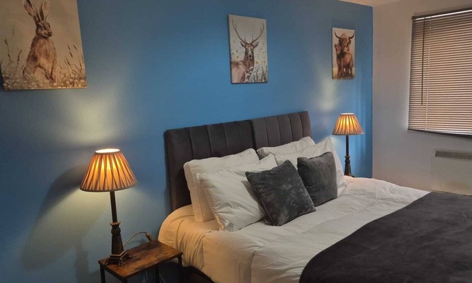 Dudley Apartment | Dudley Getaway Close To Zoo Castle & Free Parking