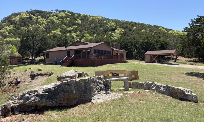 Buffalo Gap House | Dug Out Hideaway