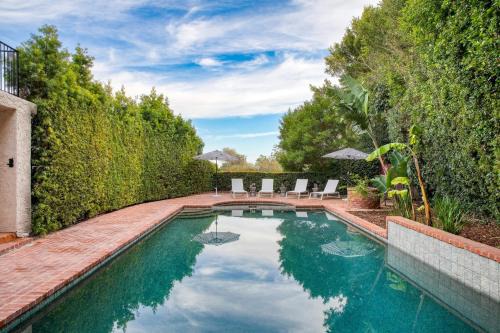 Central Malibu Villa | Dume Point by AvantStay Tennis Pool in Malibu