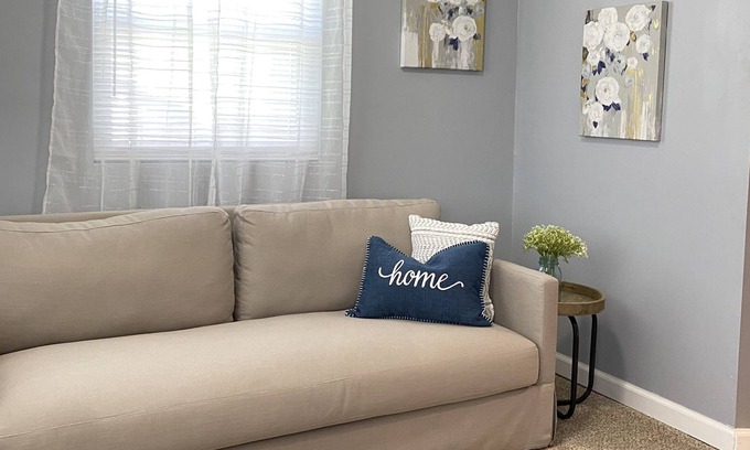 Battle Creek House | Duncan Home Cozy & Updated: 10 mins to Downtown
