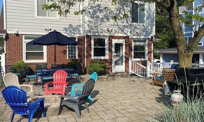 Michigan City House | DUNE FINE! Charming family-friendly cottage right next to the beach!