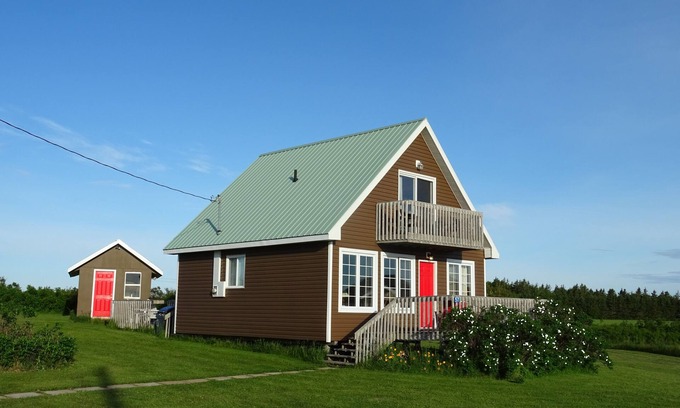 Morell Cottage | Dune-Spirit Cottage.a delightful way to experience PEI.