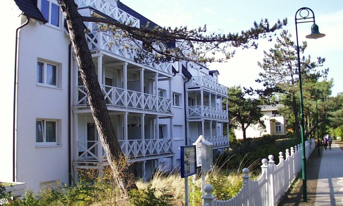 Ostvorpommern Apartment | Dünenhaus Christa - close to the beach/first row - apartment 13