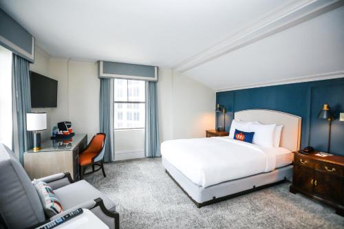 Charlotte Center City Hotel | Dunhill Hotel